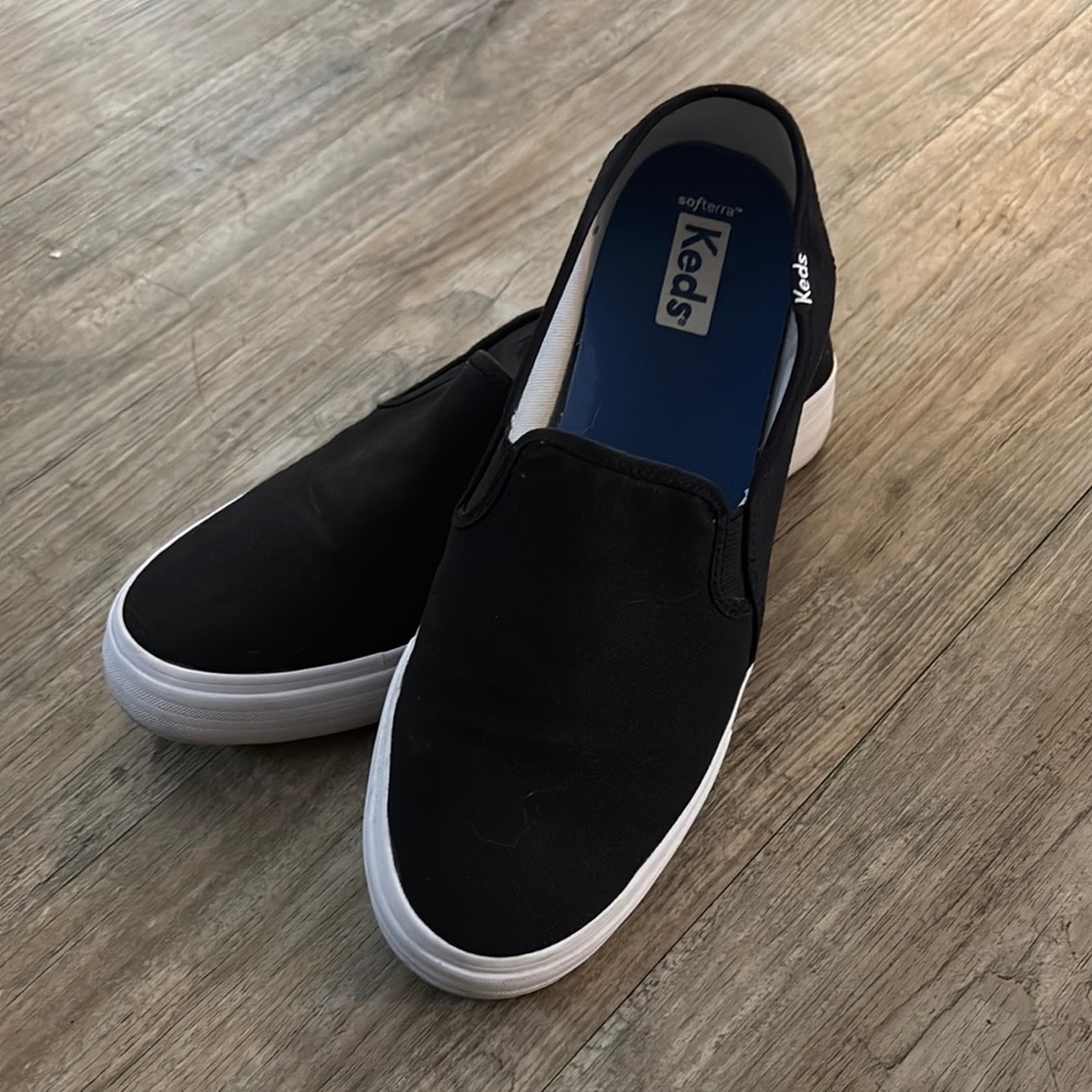 Keds Black and White Canvas Sneakers Slip-On
